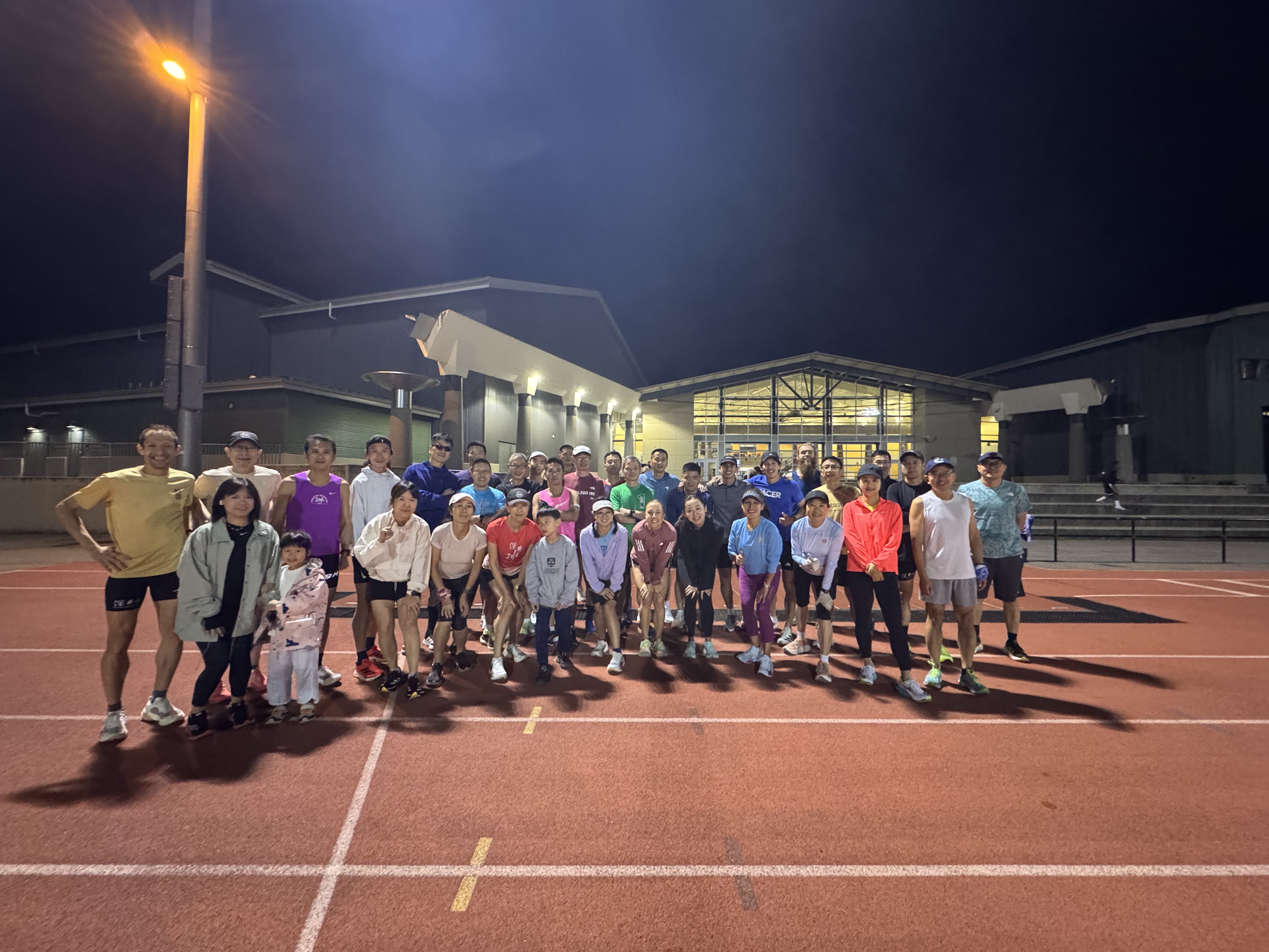 Vancouver Runaholics Group Photo with Jack