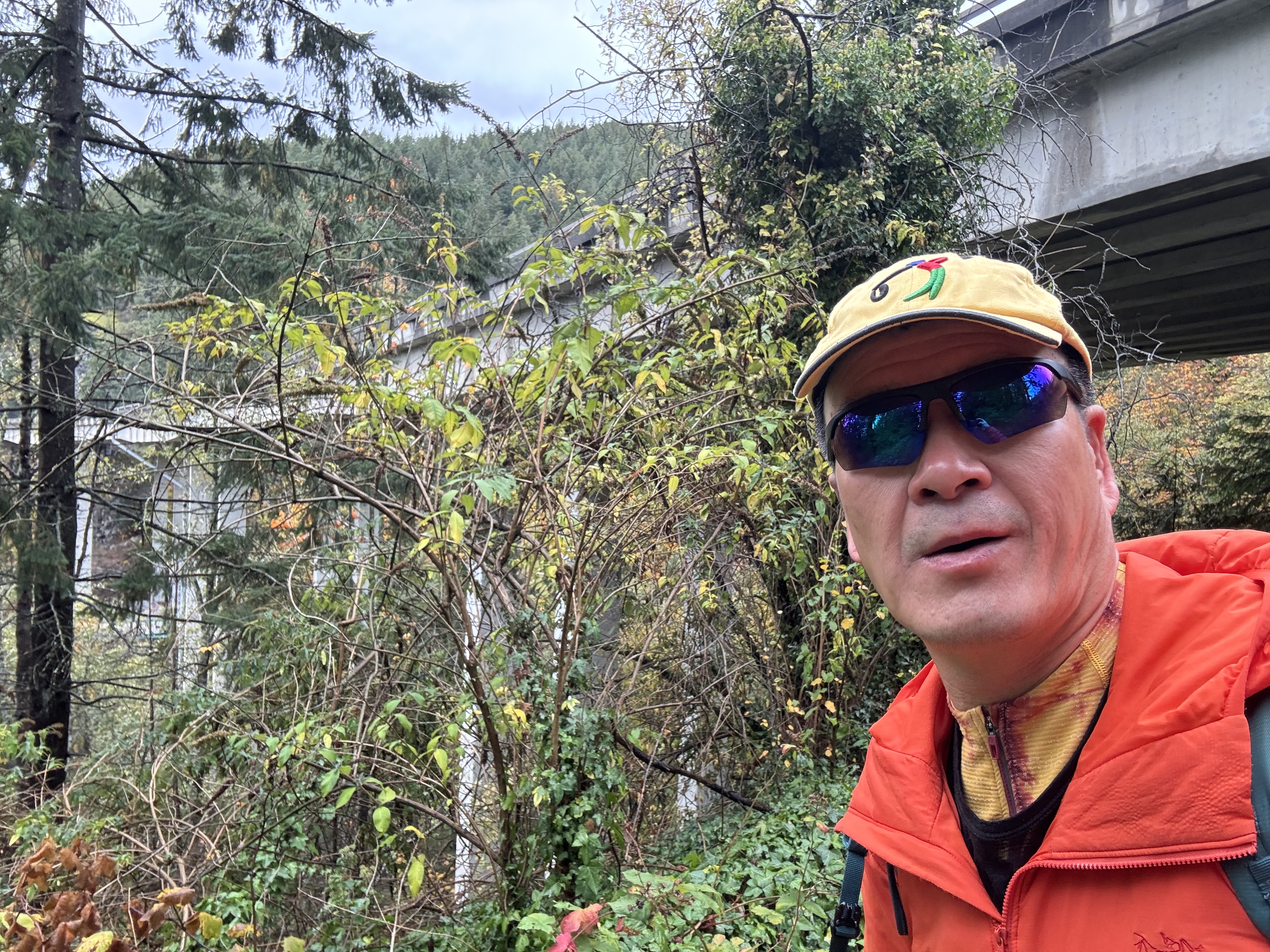 Patrick took a selfie at the trailhead - with Westport Road Overpass in the background