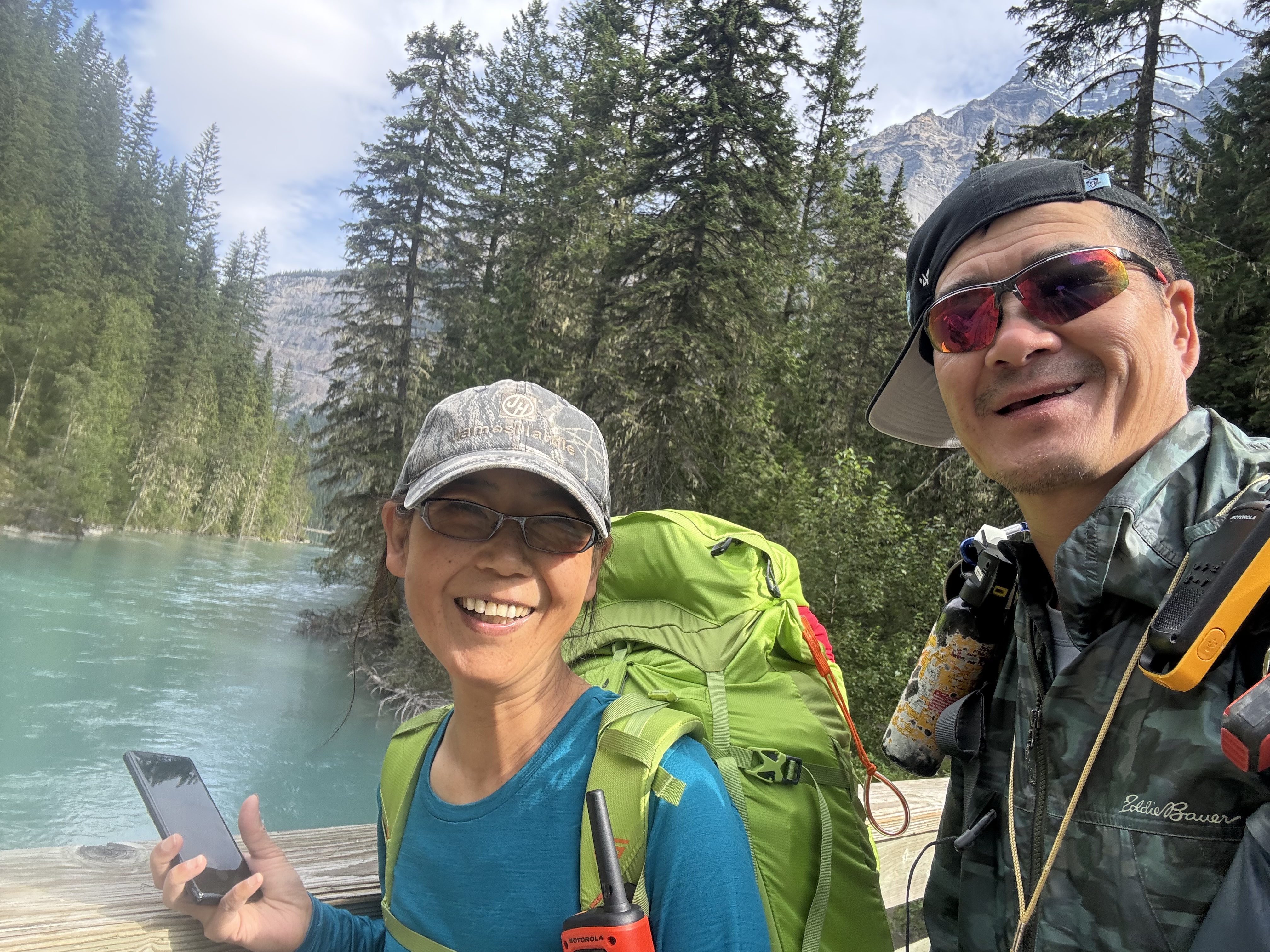 Patrick took a selfie with Lily on the bridge at 4KM mark