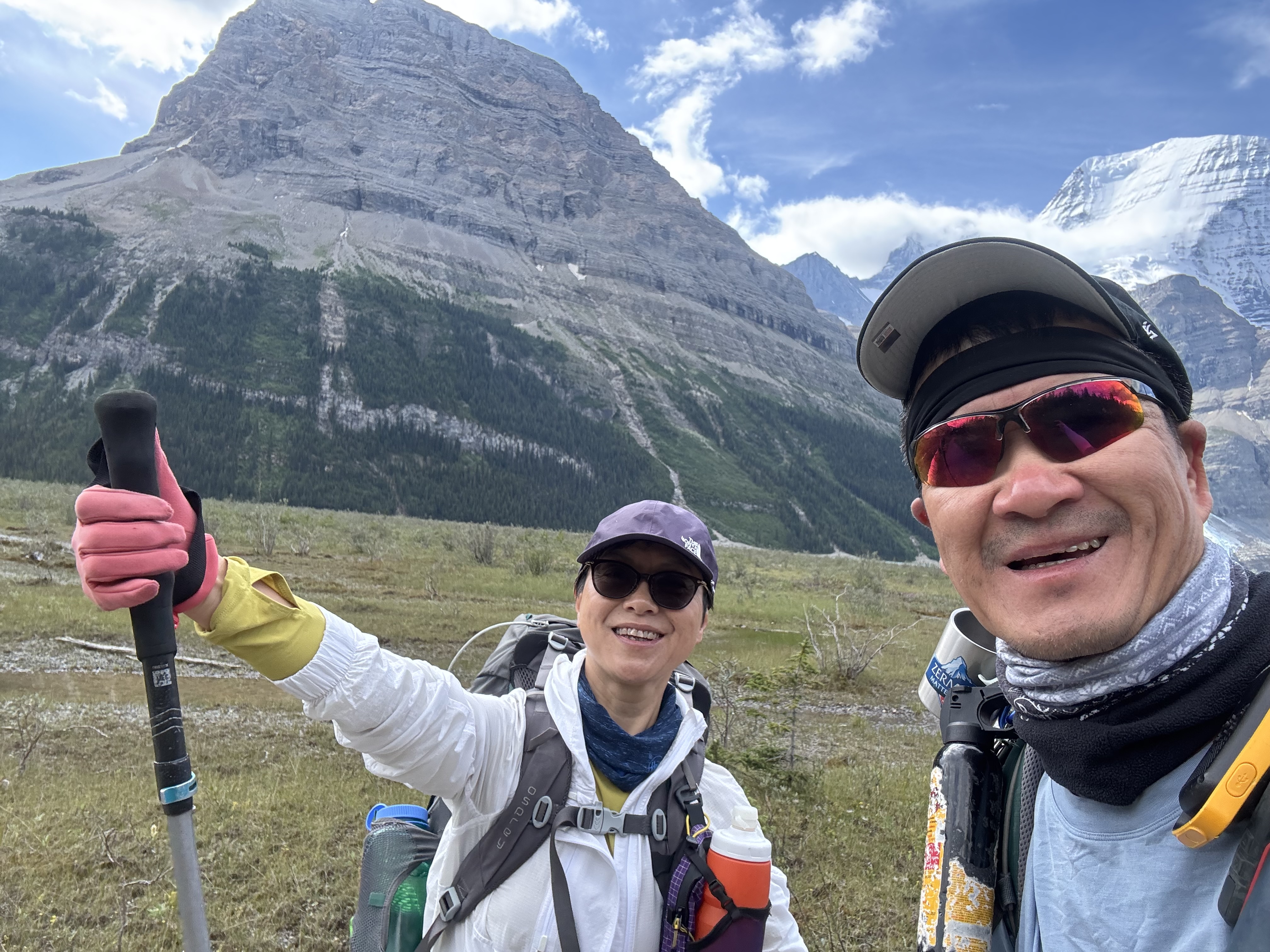Patrick and Yanjuan leaving Robson Pass campground
